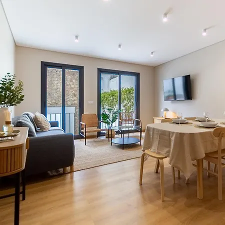 Lägenhet Cozy With Parking And Garden Braga